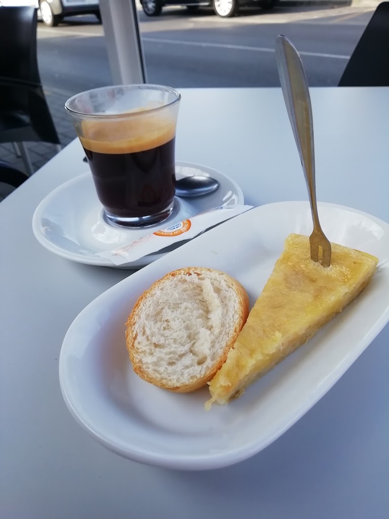 Cafe bar alegre — Comida y bebida