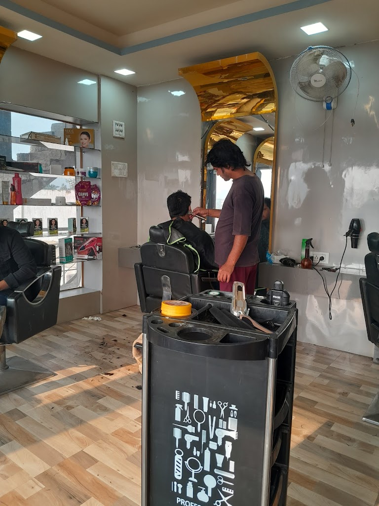 Lucky Hair Salon
