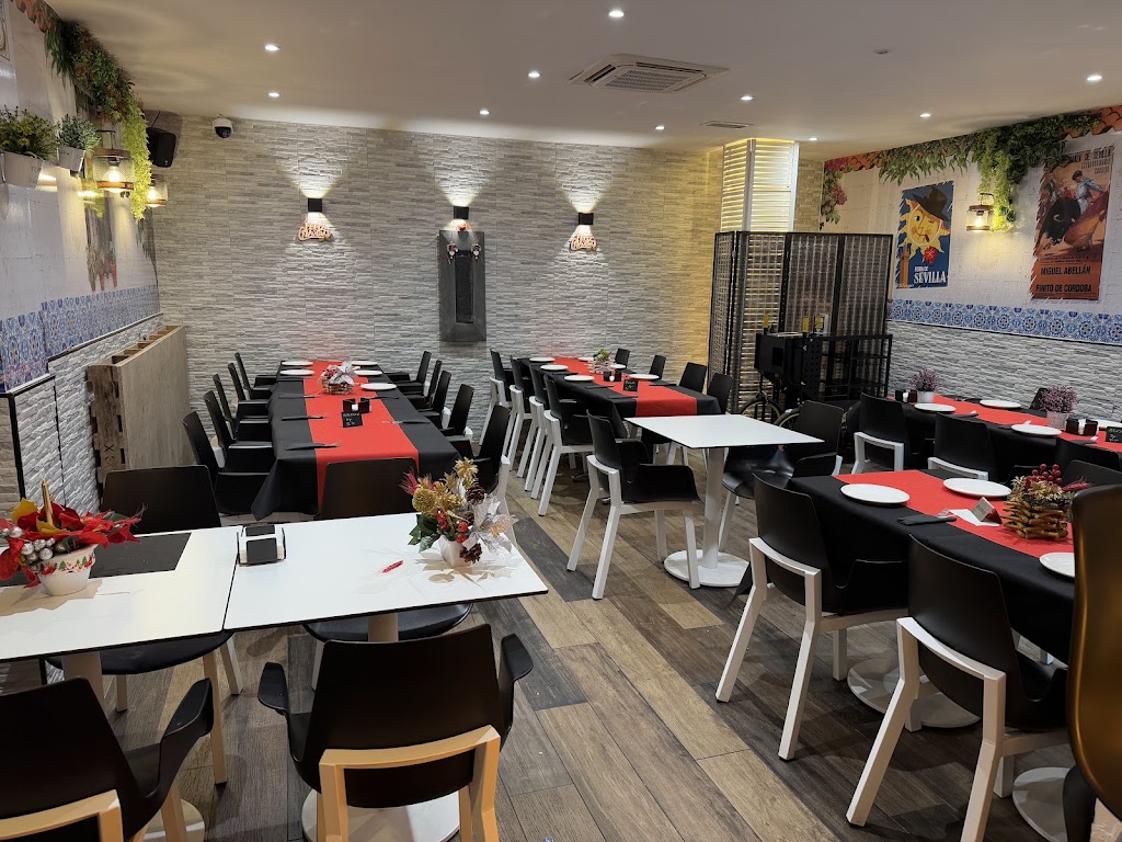 La Andaluza New Illescas — Ambiente
