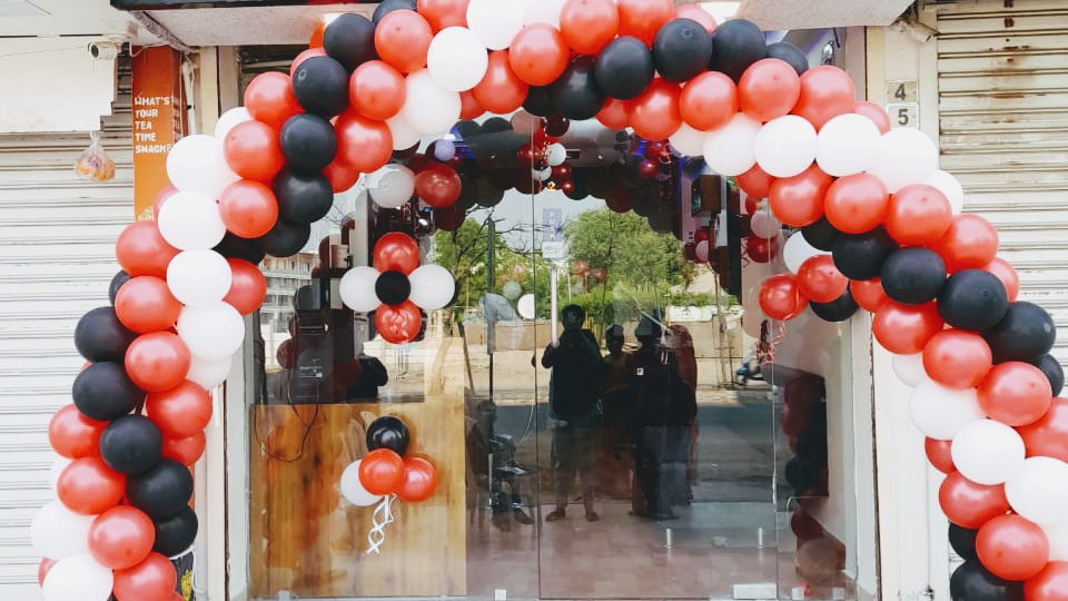 Royal Salon Best Salon In Gandhinagar Bridal Makeup Hair Treatment Skin Care Beauty Parlour In Gandhinagar