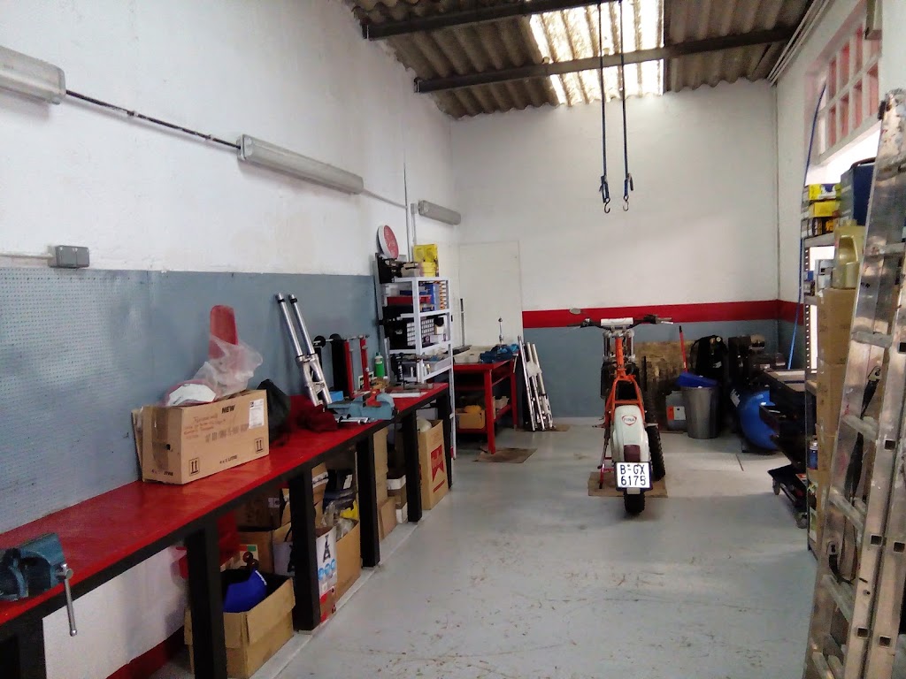 UFO SERVI RODA — Interior