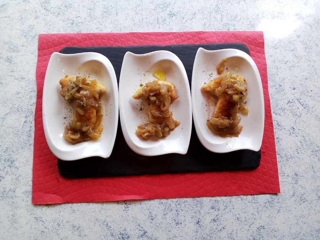 Cafeteria Monika — Comida y bebida