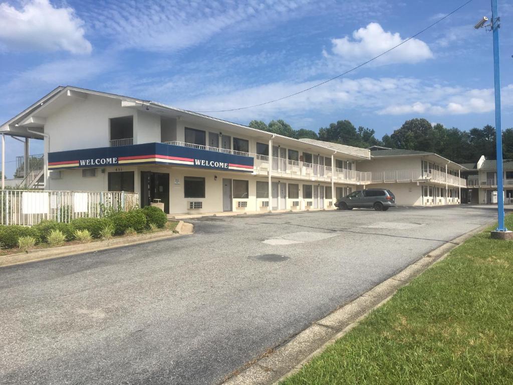 Travel Inn - Motel in Greensboro , United States of America