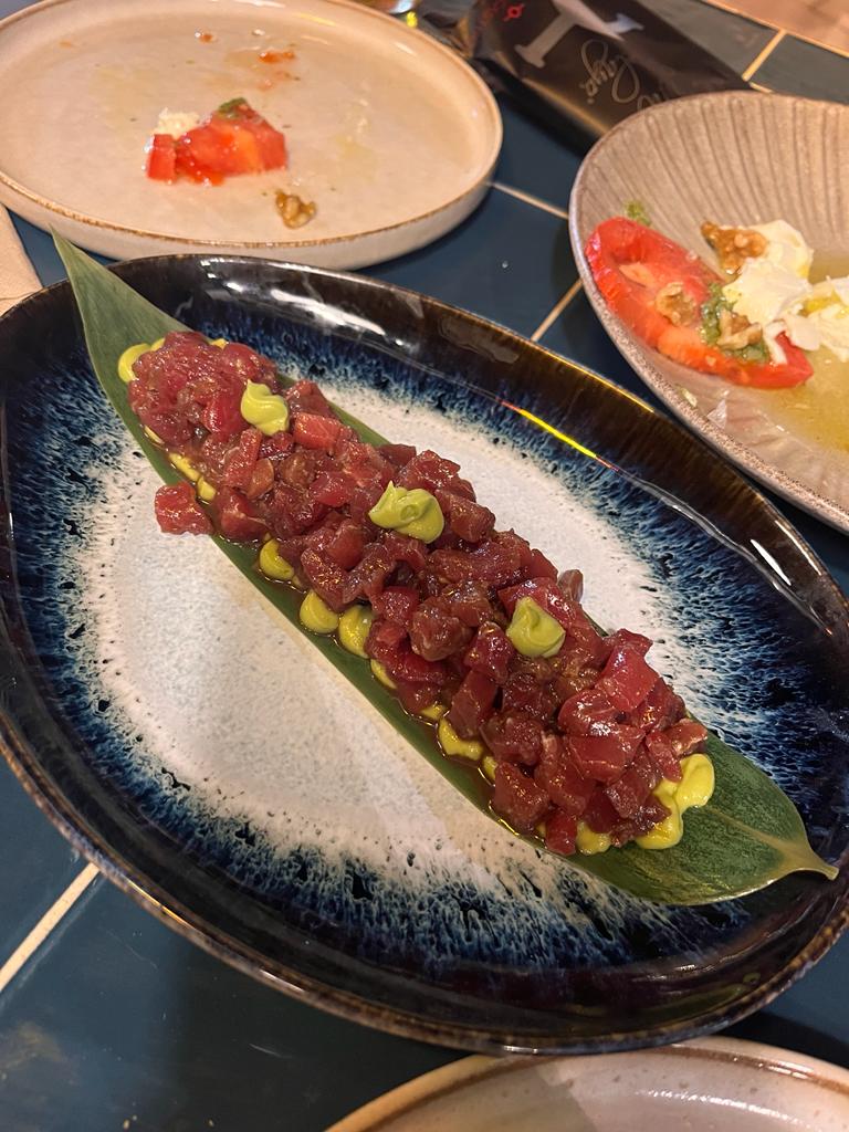 Querencia Algeciras — Comida y bebida