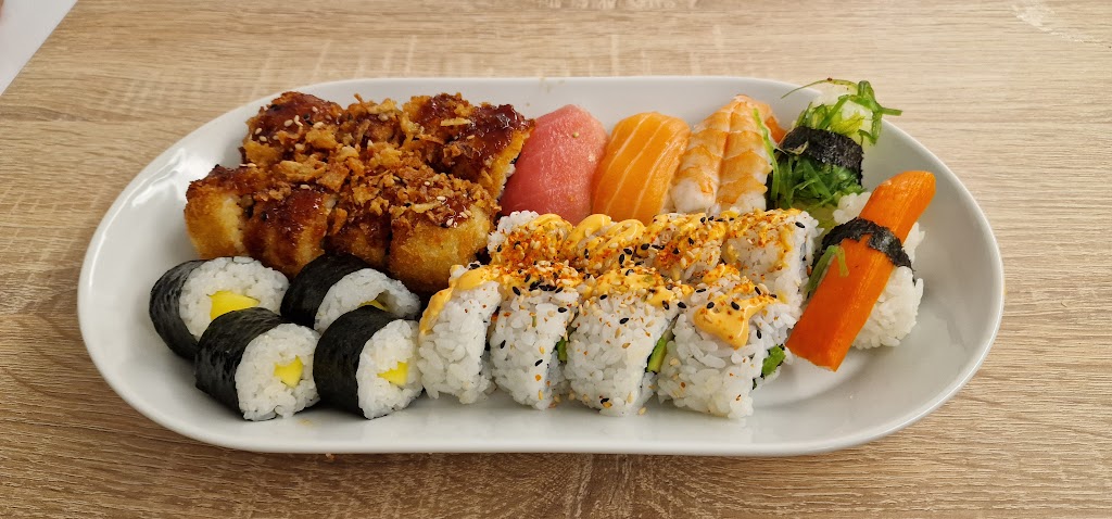 Restaurante Tokyo Asia — Comida y bebida