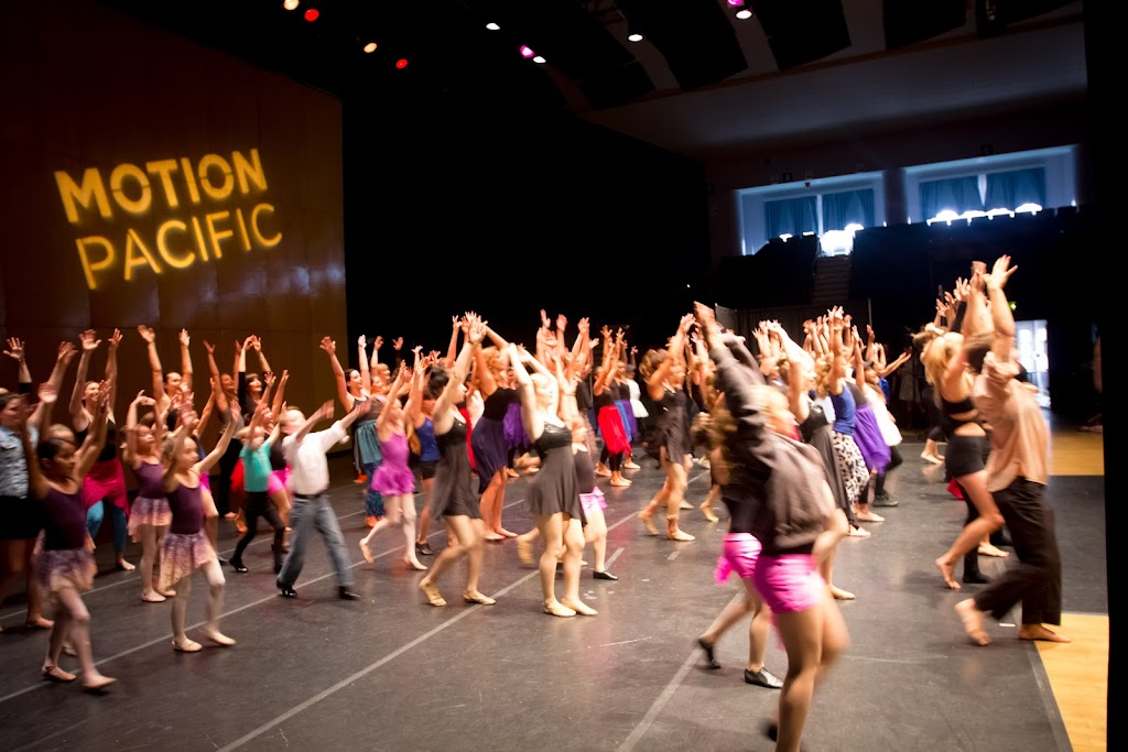  Motion Pacific Dance