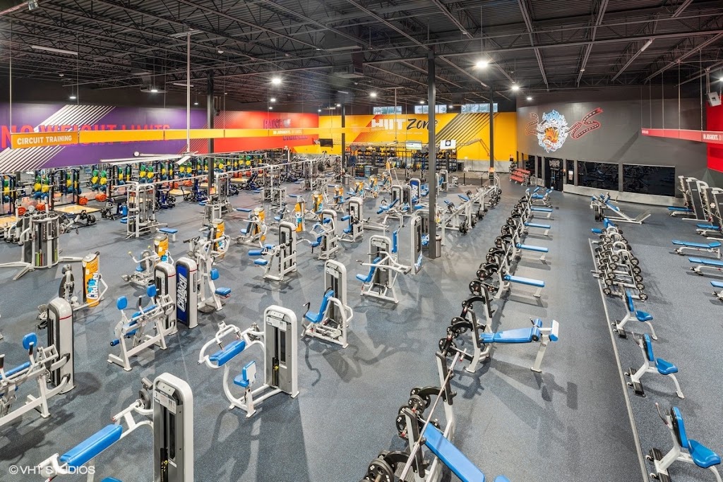  Crunch Fitness - Wickham