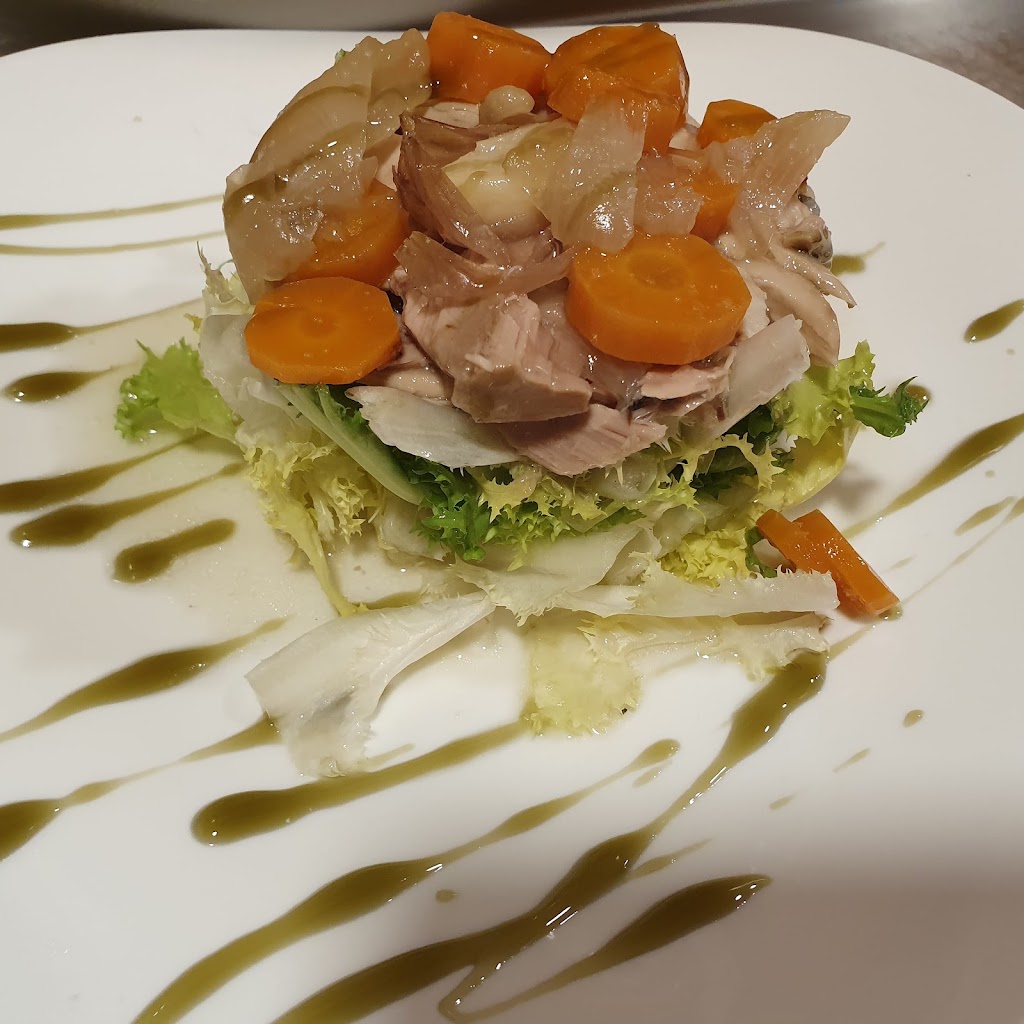 Cerveceria La Cana — Comida y bebida
