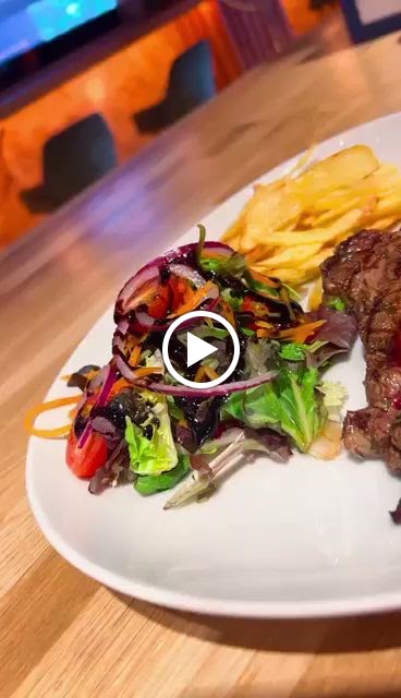Akeita pizzak Llodio — Comida y bebida