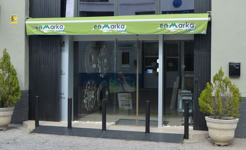 Enmarka Rapid Dos Hermanas