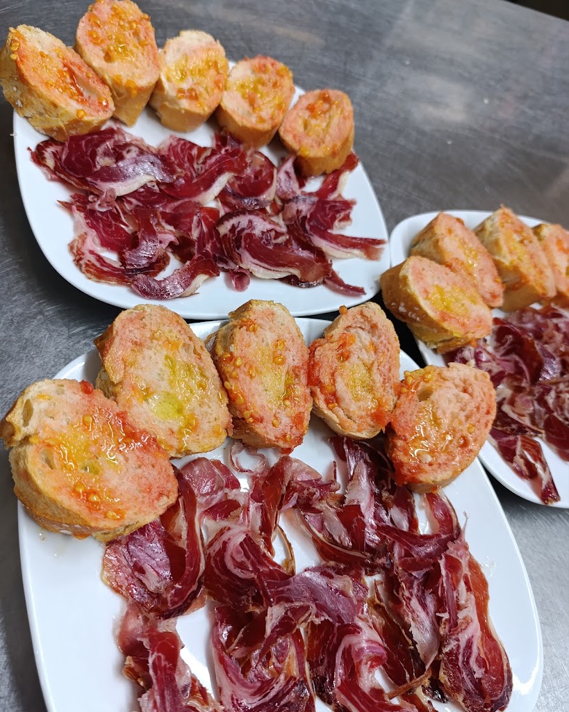 Restaurante Creta — Comida y bebida
