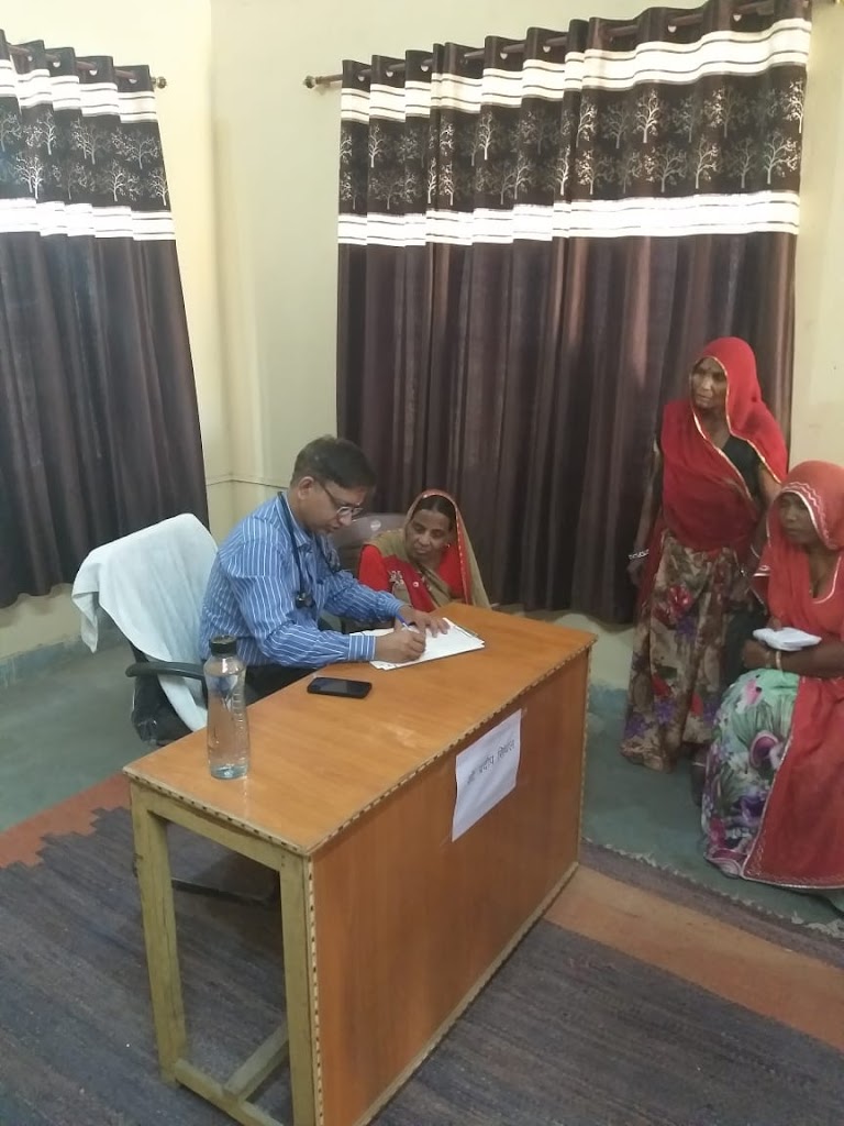 Dr. Dr Pradeep Singhal