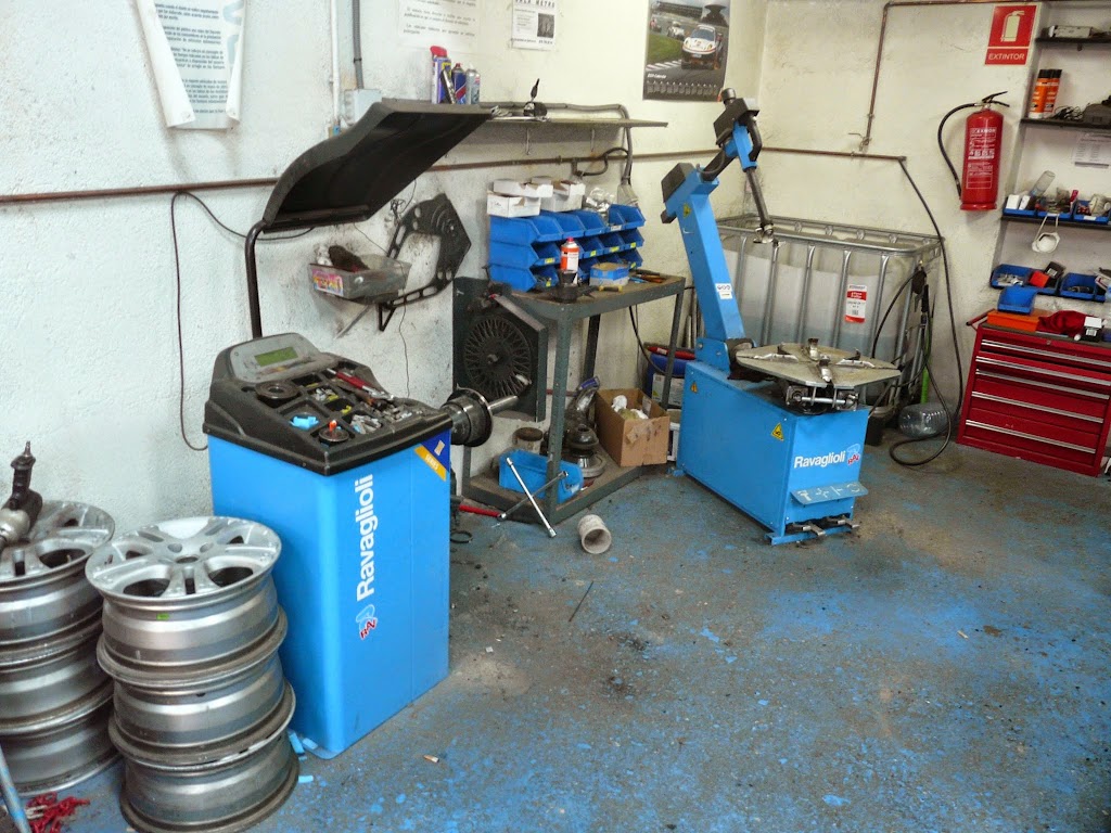 Chollo Rueda — Interior