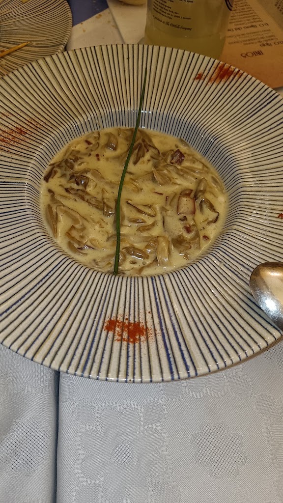 Restaurante La Alacena — Comida y bebida