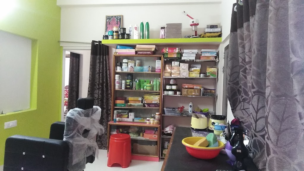 Gayatri Beauty Care Shahada