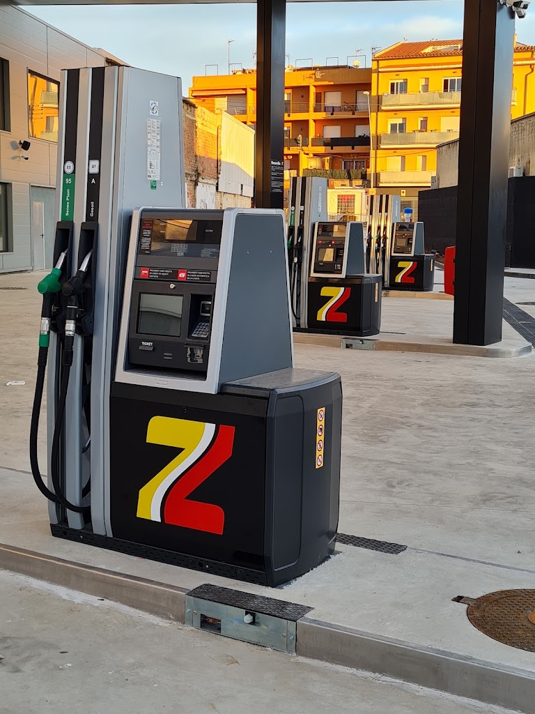 Zona Zero Benzinera — Estacion de servicio