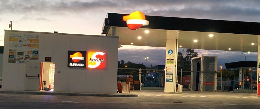 Estacion de Servicio Repsol — Exterior
