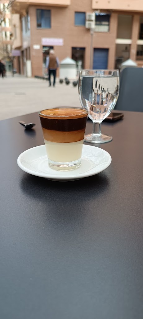 A TU GUSTO — Cafe