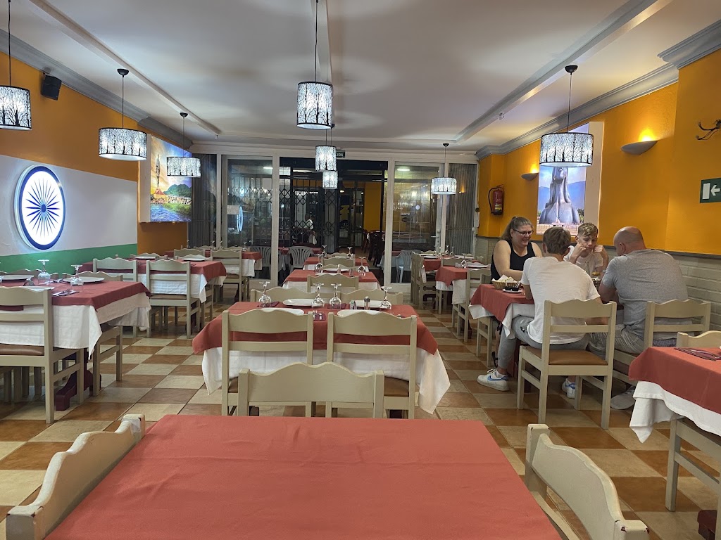 Mother India La Paz - indian restaurant — Ambiente