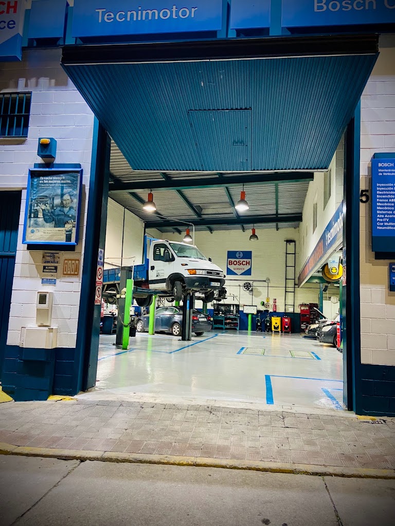 Bosch Car Service Tecnimotor — Exterior