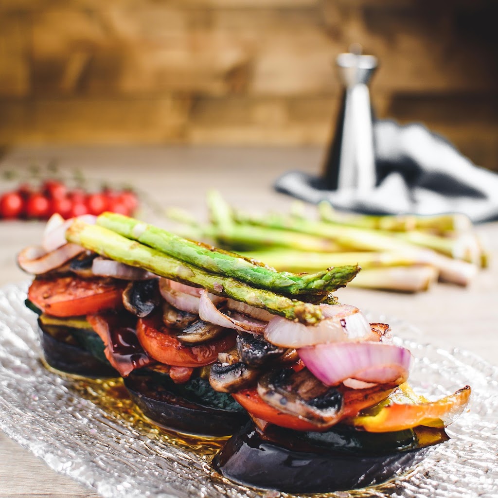 Restaurante Esmeraldas — Comida y bebida