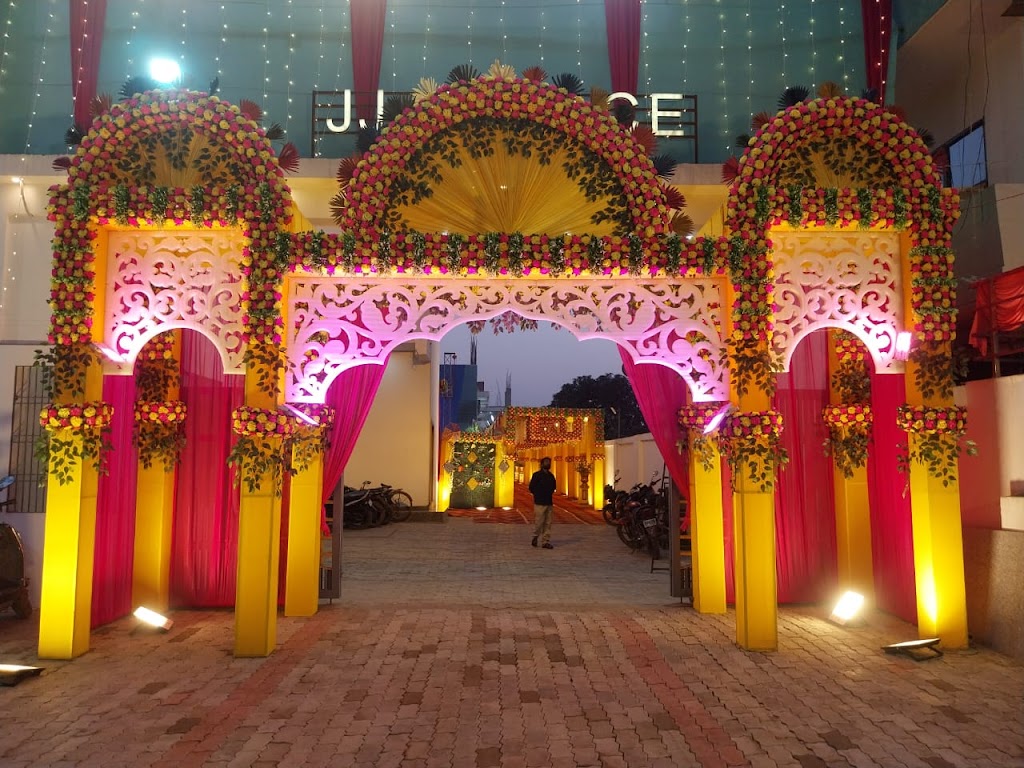 Jj Palace Hotel And Resort