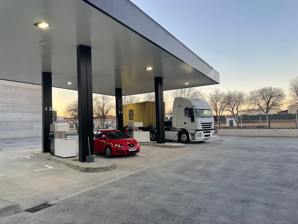 Combustibles Disprosio. — Del propietario