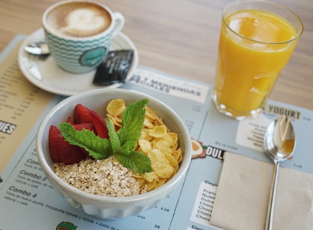 Keiko Cafe — Comida y bebida