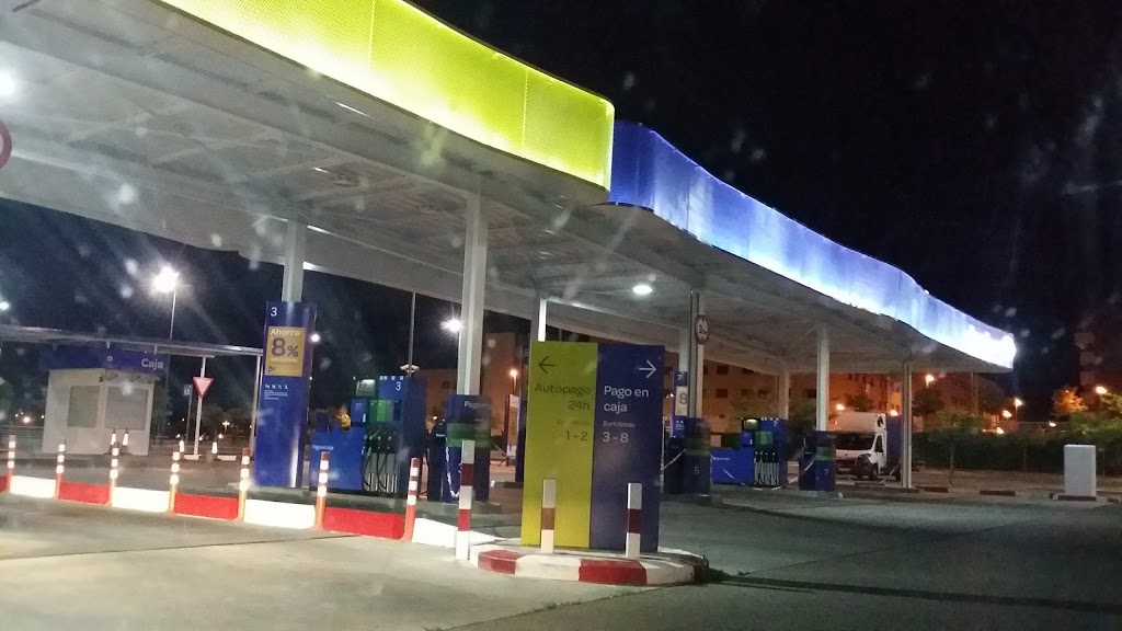 Gasolinera Carrefour Logrono — Exterior
