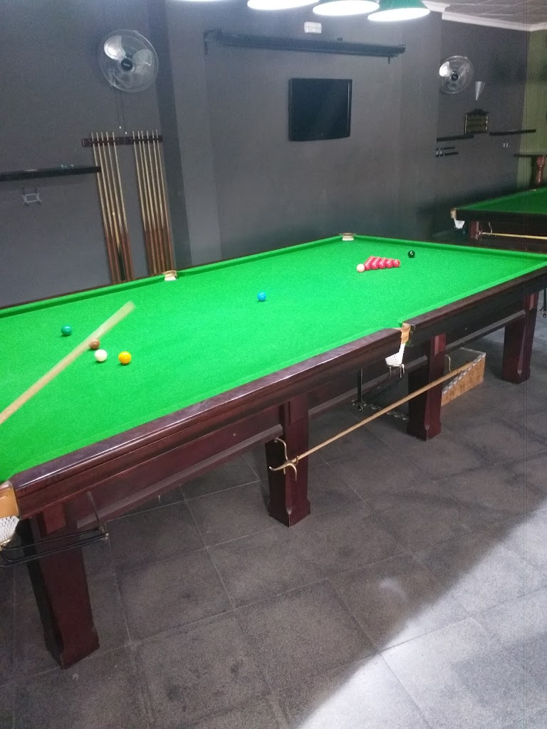 Touching Cloth Snooker Lounge