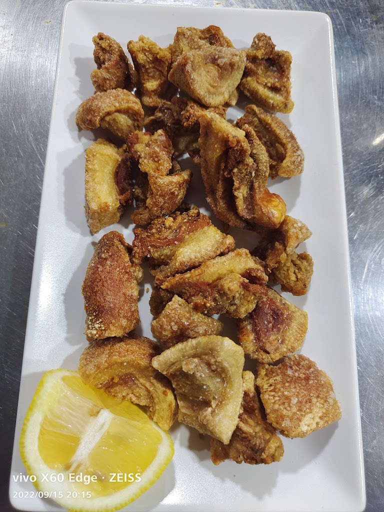 CERVECERIA TROYA — Comida y bebida
