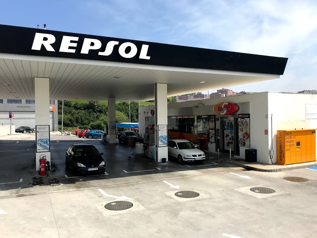 Estacion de Servicio Repsol — Exterior