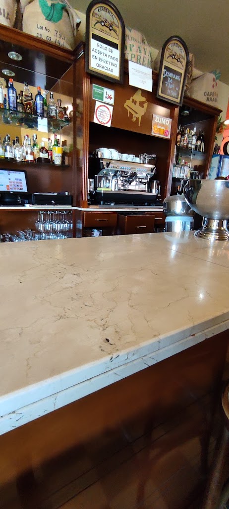 Cafeteria El Piano — Ambiente