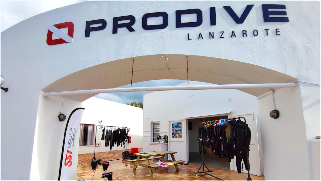 Pro Dive Lanzarote - Centro de Buceo
