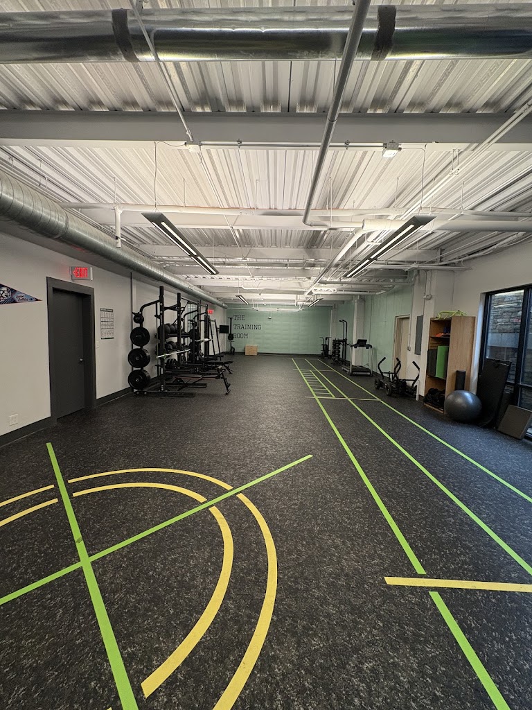  Peak Fitness Academy