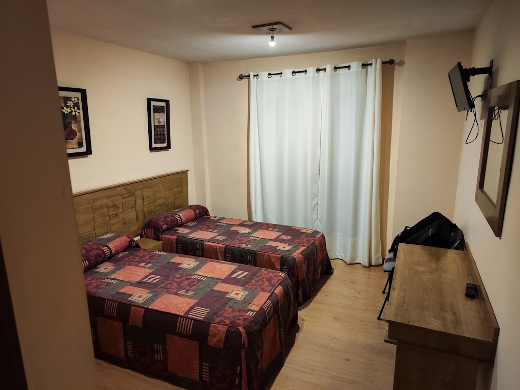 Hotel don angel — Habitaciones