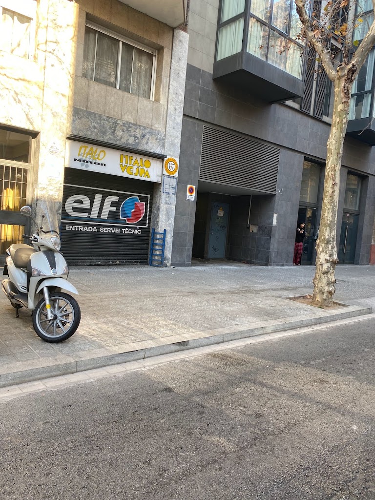 ITALOvespa - ITALOmotor | Givi en Barcelona