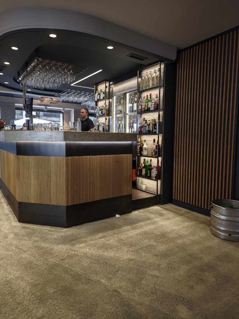 MERCADO CAFE — Ambiente