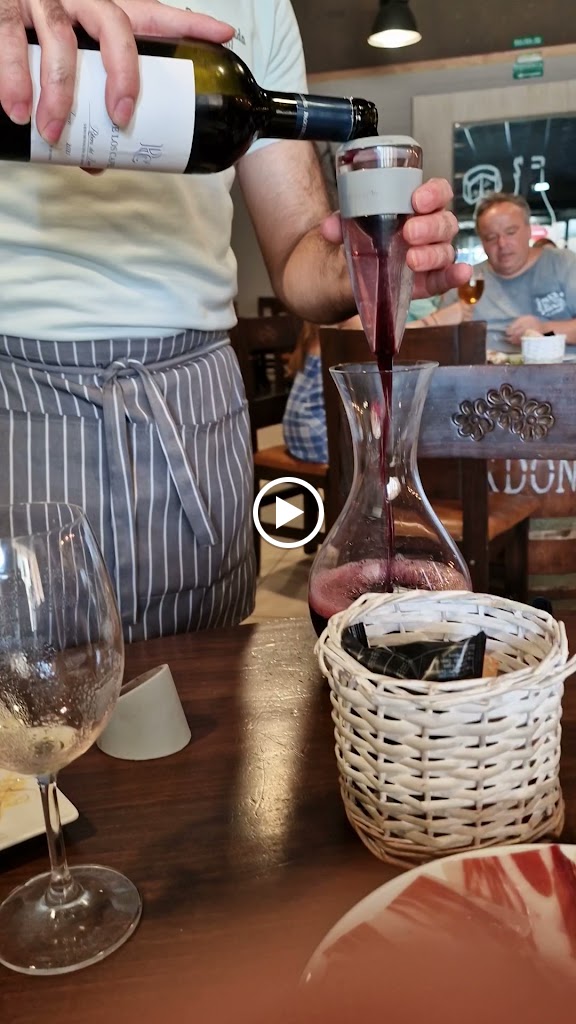 Restaurante La Trastienda — Videos