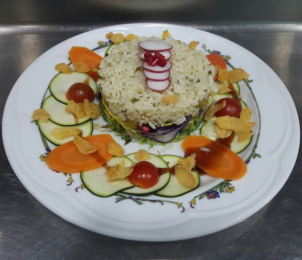 Restaurante Vegetariano Pepintxo — Comida y bebida