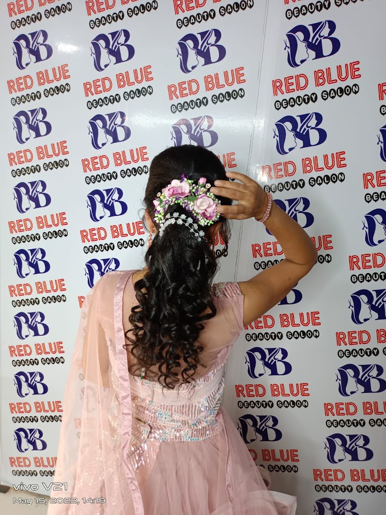 Red Blue Beauty Salon