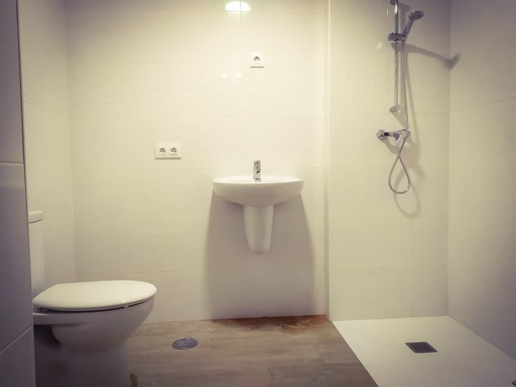 "FONTANERIA NINOFONTA" — Cuarto de bano