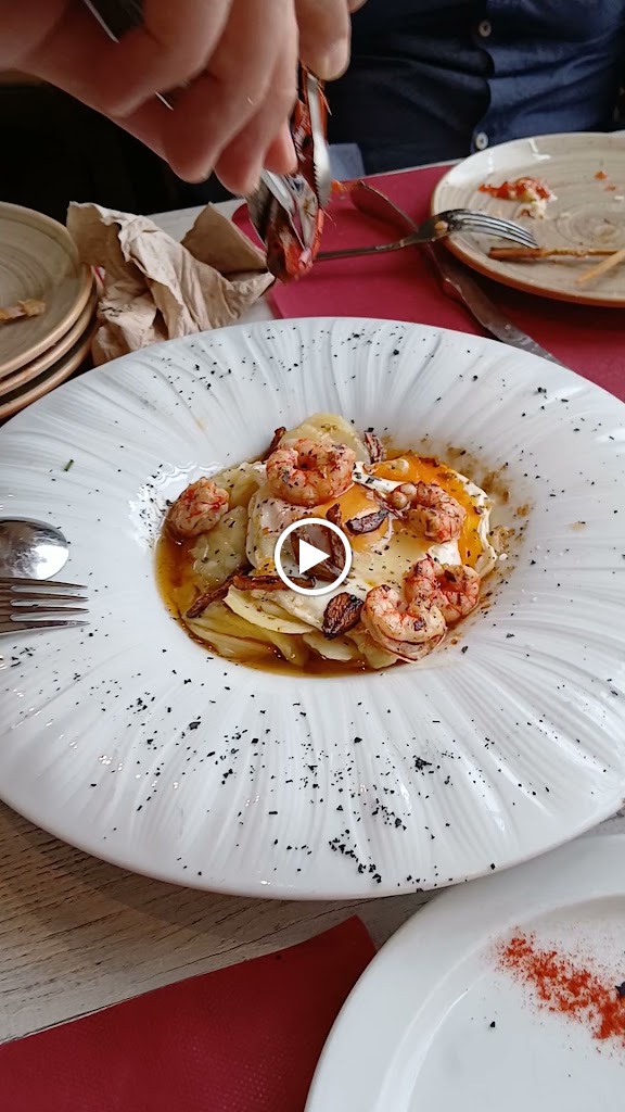 El Divino by Juan Campoy Gastrobar — Videos