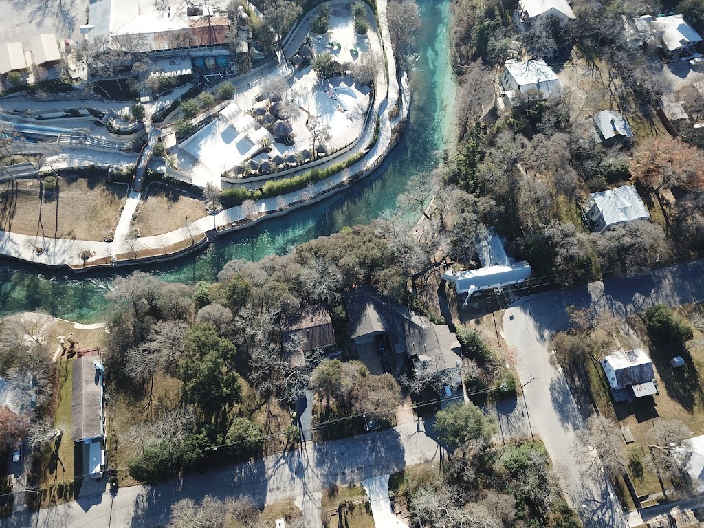 Comal Haus Luxury Vacation Rental