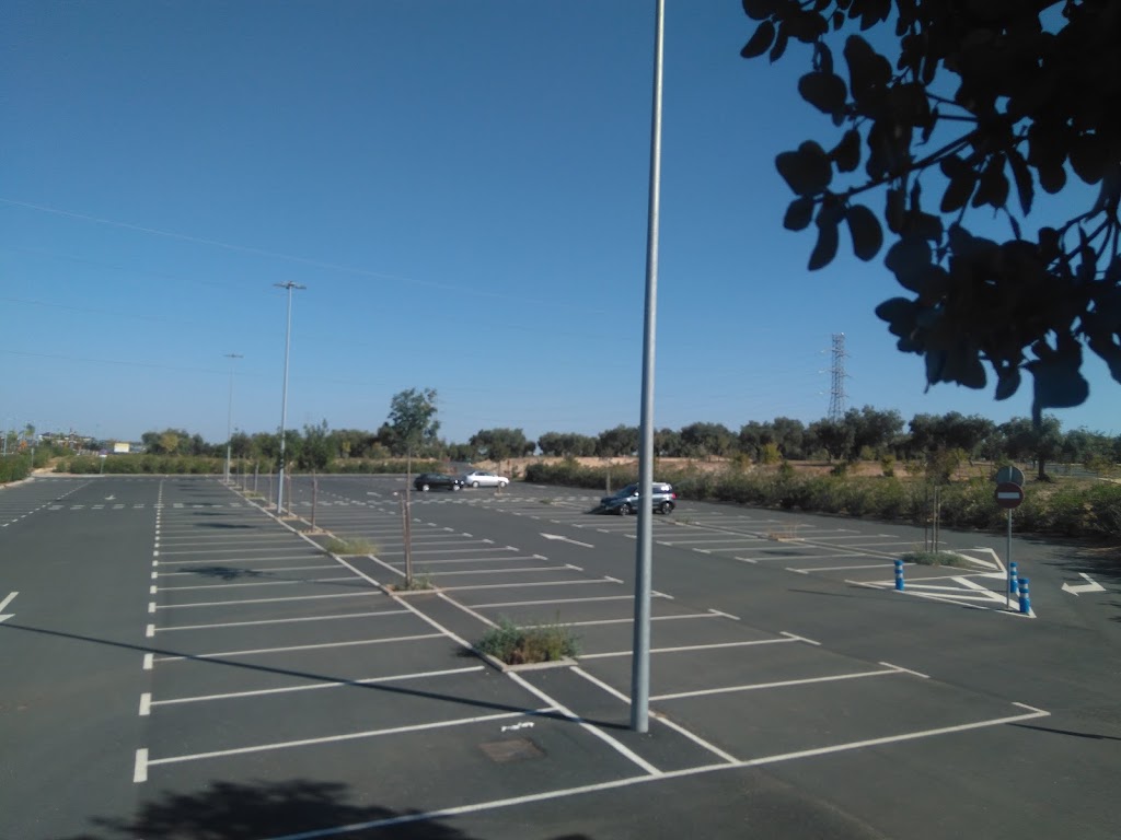 Aparcamiento Parque Forestal Dehesa Dona Maria — Estacionamiento