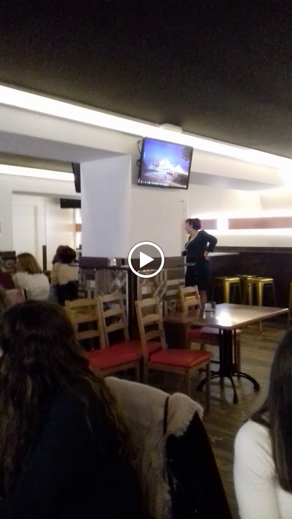 Restaurante En Clave — Videos