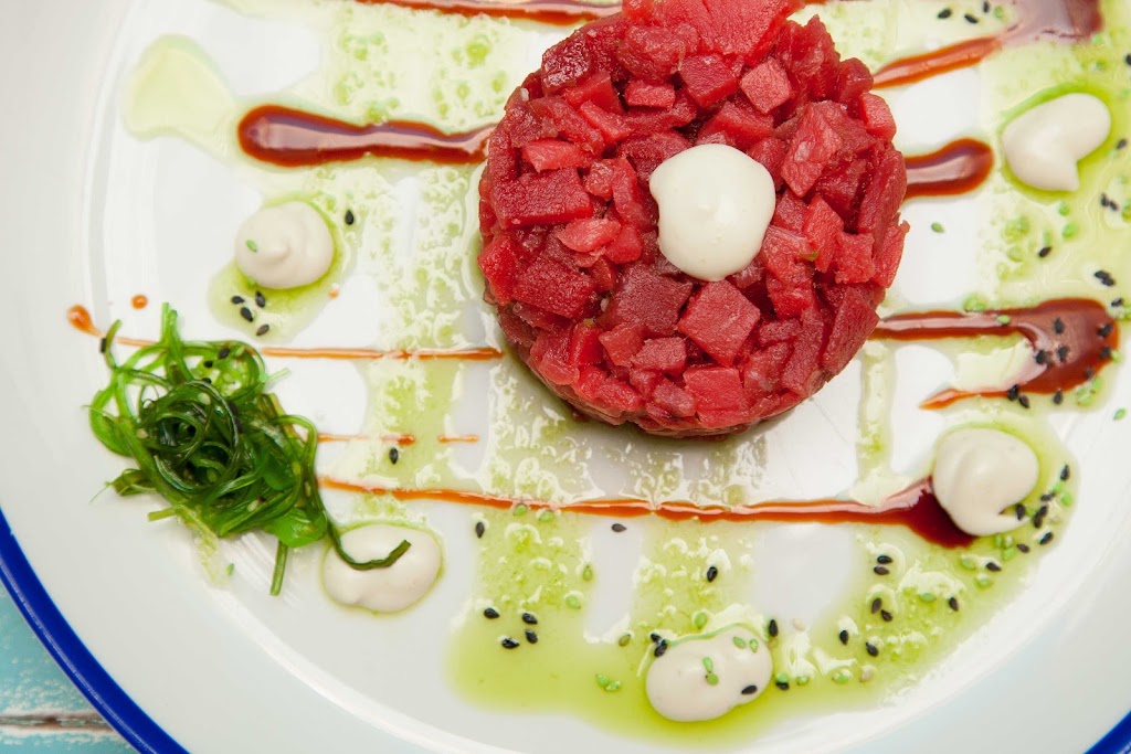 La Fontanilla — Comida y bebida