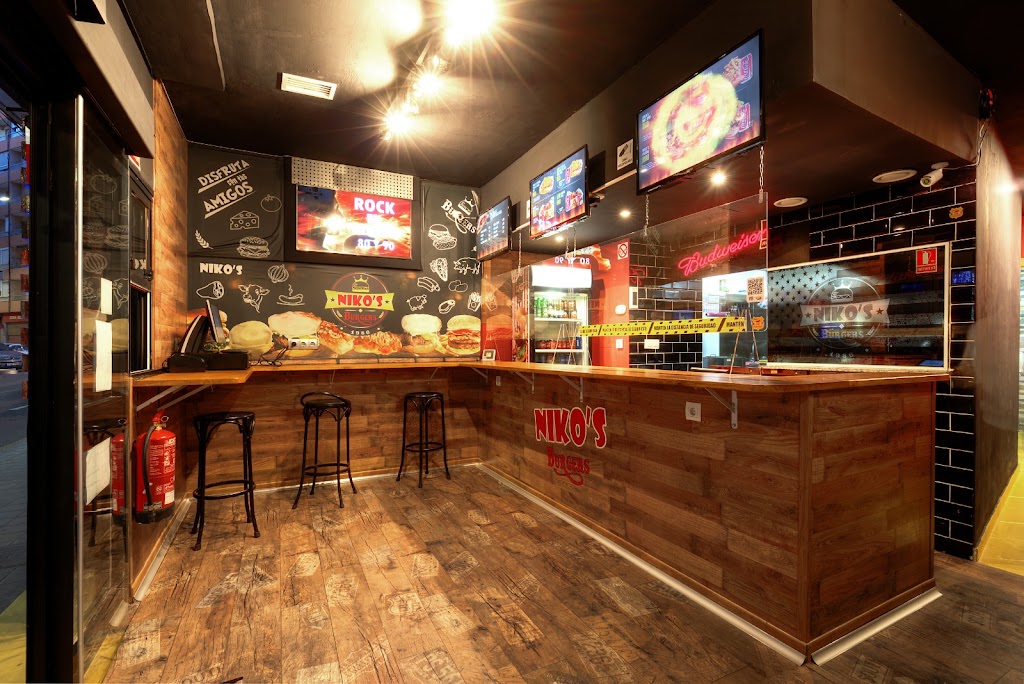 Niko's Burguers — Ambiente