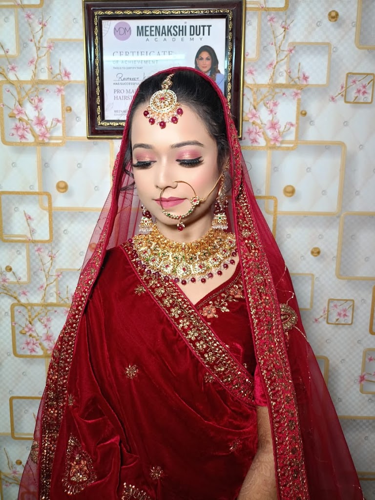 Pritty Women Makeup Studio