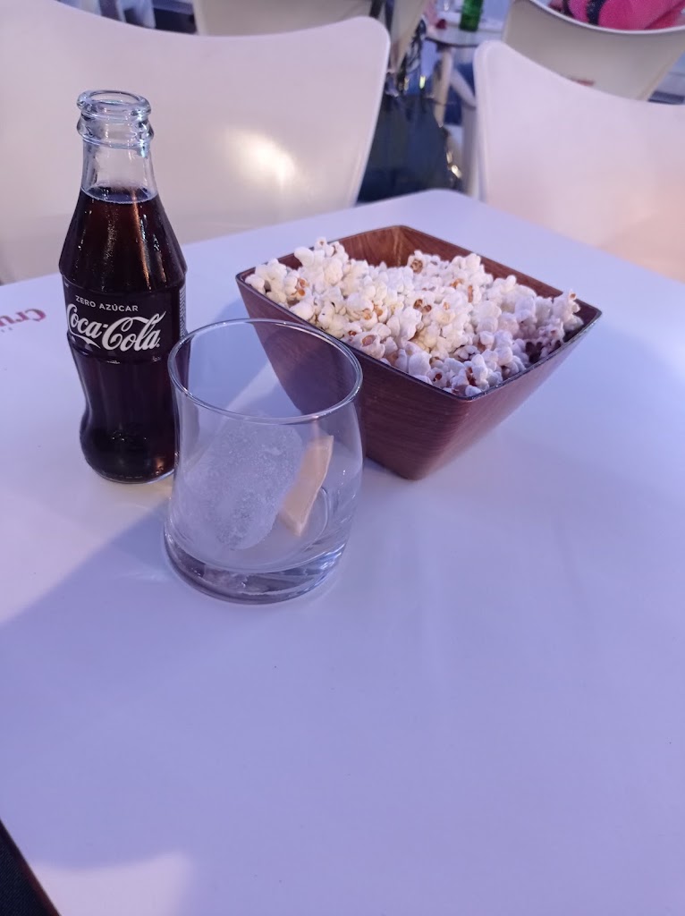 Bohemia Bar — Comida y bebida